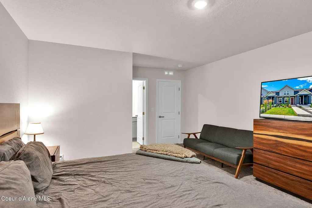 287 E Lupine Lane Hayden ID 83835