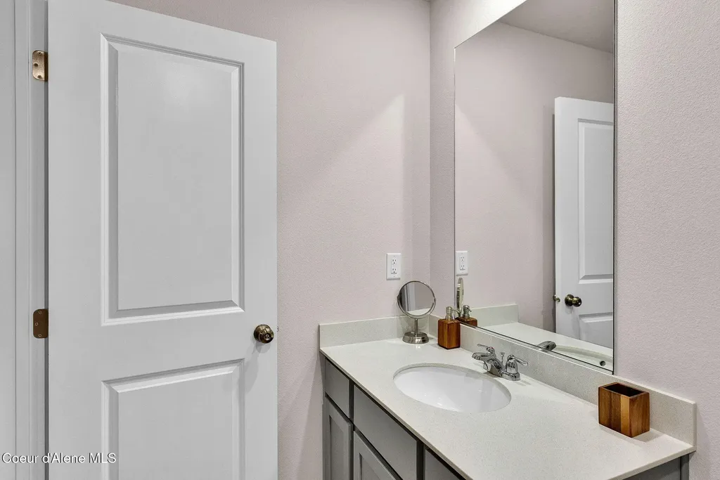 287 E Lupine Lane Hayden ID 83835