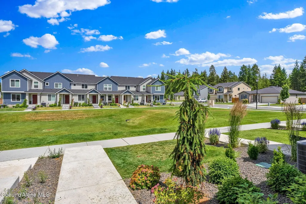 287 E Lupine Lane Hayden ID 83835