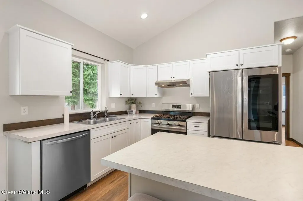 5989 W Fredrick Loop Spirit Lake ID 83869