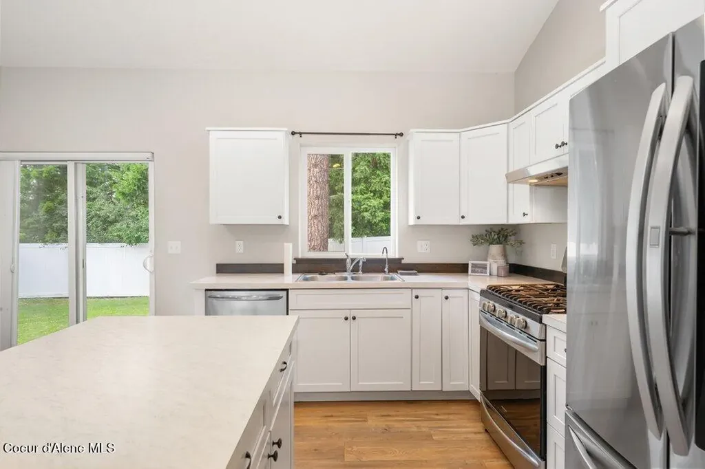 5989 W Fredrick Loop Spirit Lake ID 83869