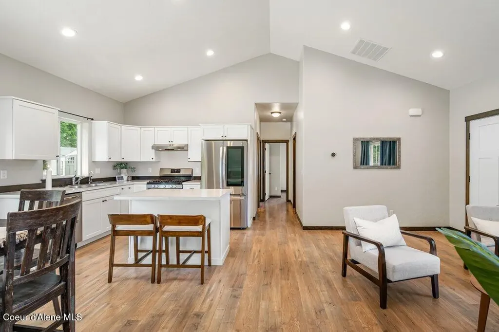 5989 W Fredrick Loop Spirit Lake ID 83869