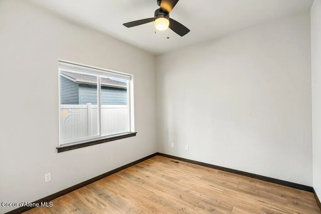 5989 W Fredrick Loop Spirit Lake ID 83869