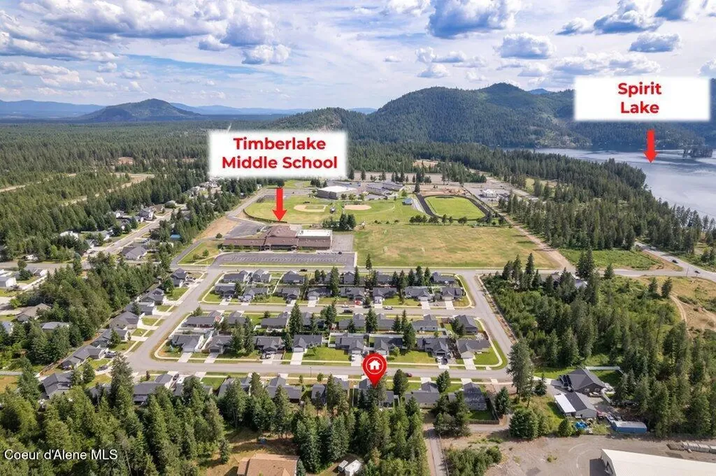 5989 W Fredrick Loop Spirit Lake ID 83869