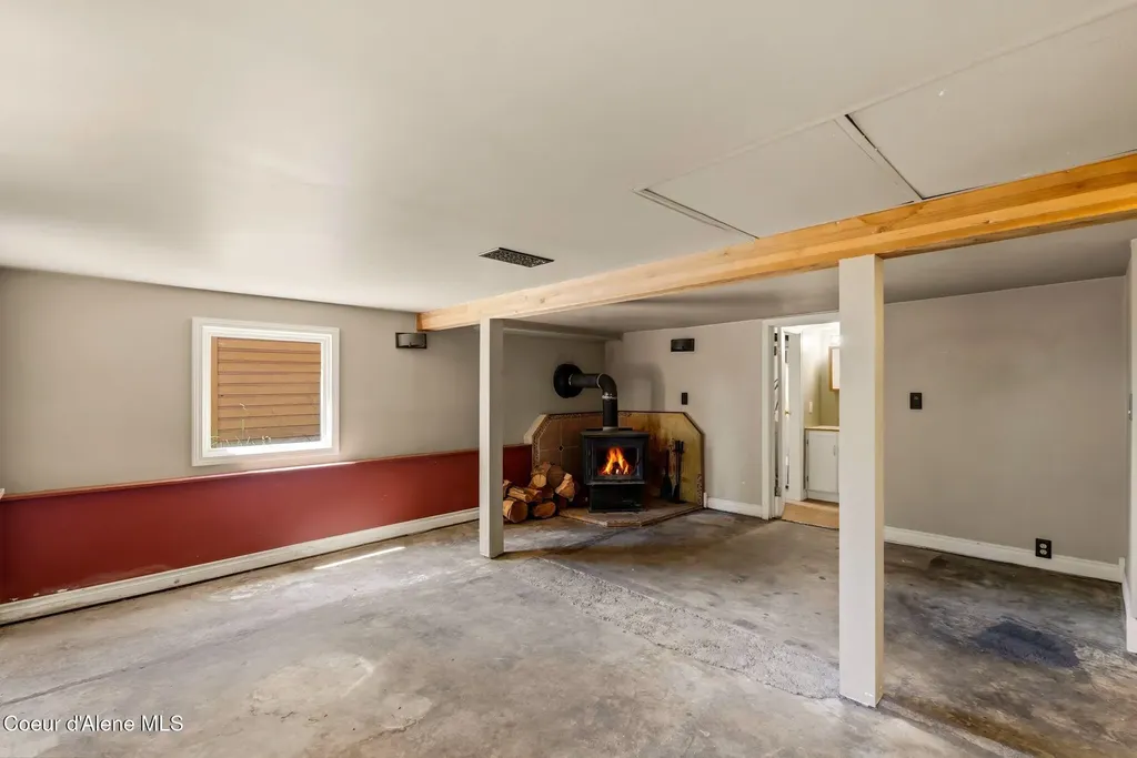 6558 Chinook Street Bonners Ferry ID 83805
