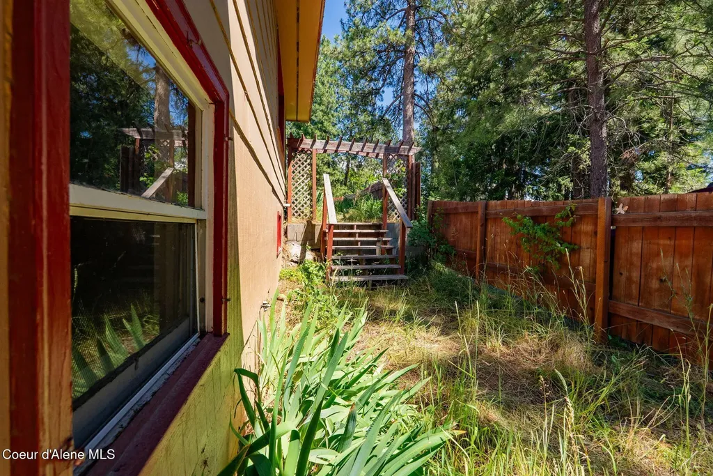 6558 Chinook Street Bonners Ferry ID 83805