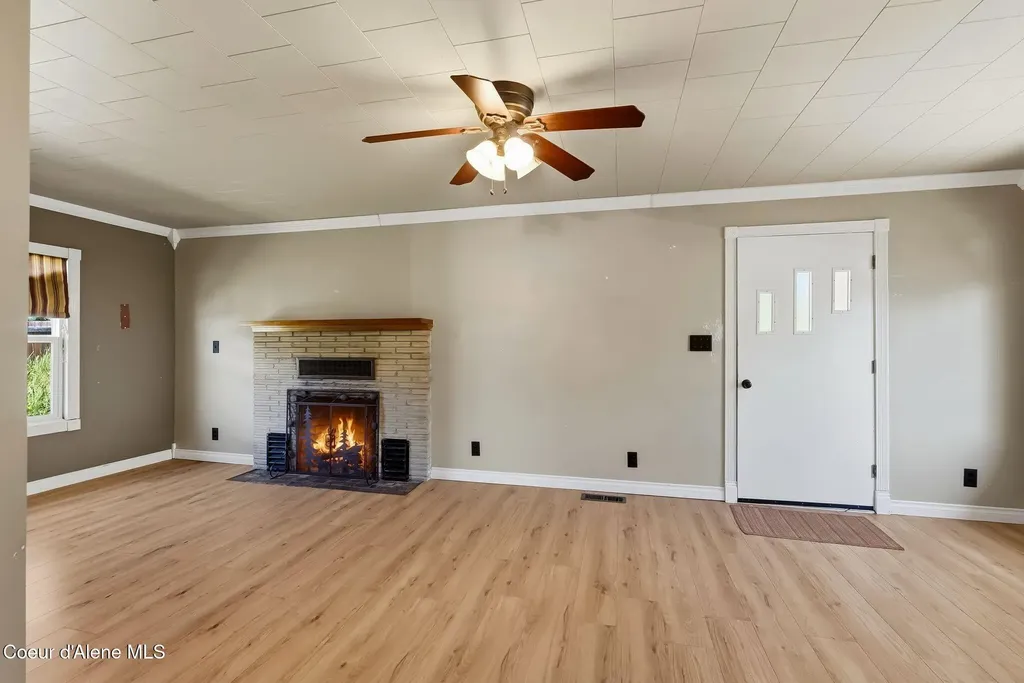 6558 Chinook Street Bonners Ferry ID 83805