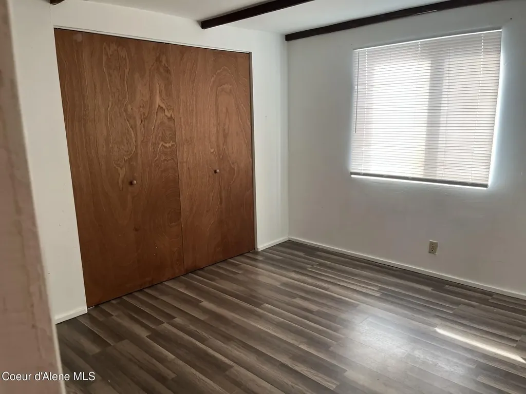 102 N 3rd Street Pinehurst ID 83850