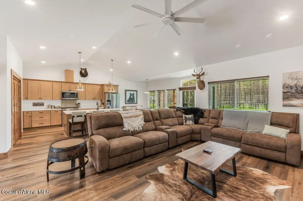 3284 Blanchard Cutoff Road Blanchard ID 83804
