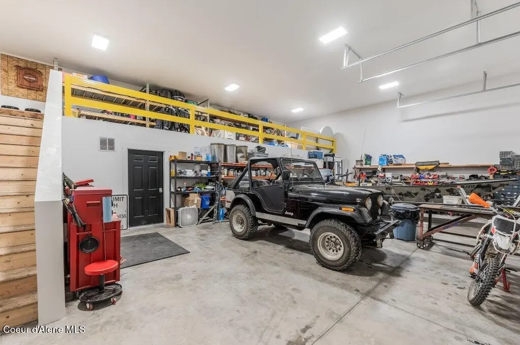 3284 Blanchard Cutoff Road Blanchard ID 83804