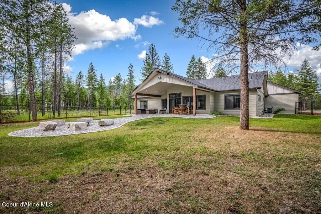 3284 Blanchard Cutoff Road Blanchard ID 83804