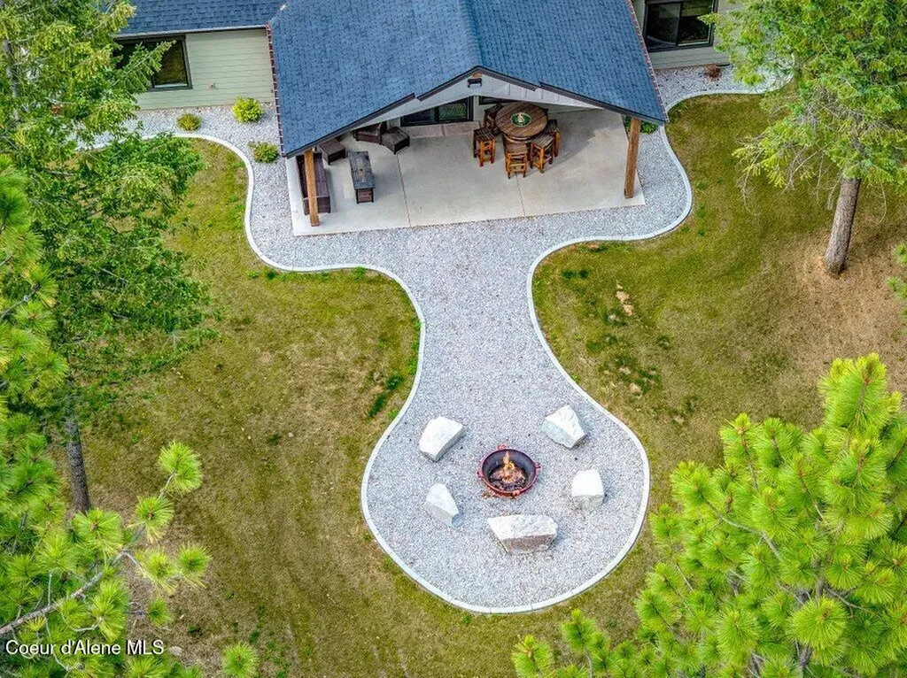 3284 Blanchard Cutoff Road Blanchard ID 83804