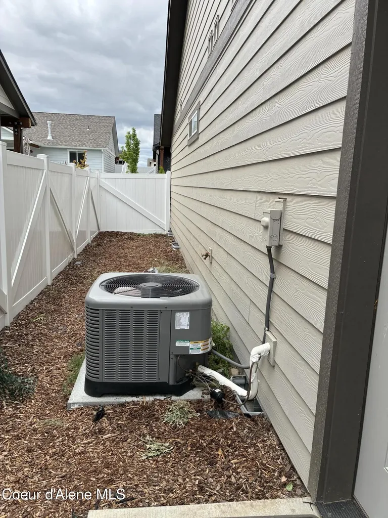 9060 W Oats Avenue Rathdrum ID 83858