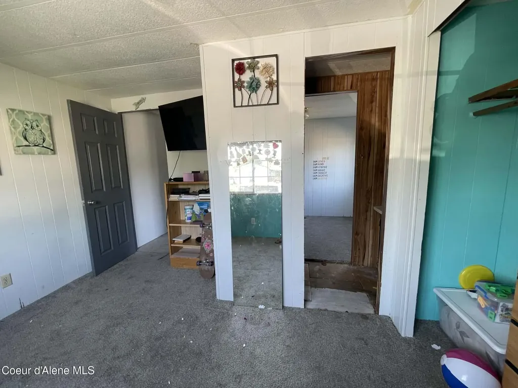 8638 W Park Loop Rathdrum ID 83858