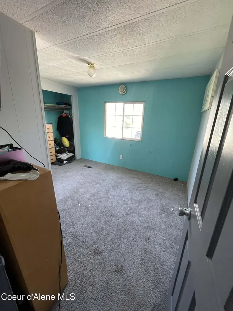 8638 W Park Loop Rathdrum ID 83858