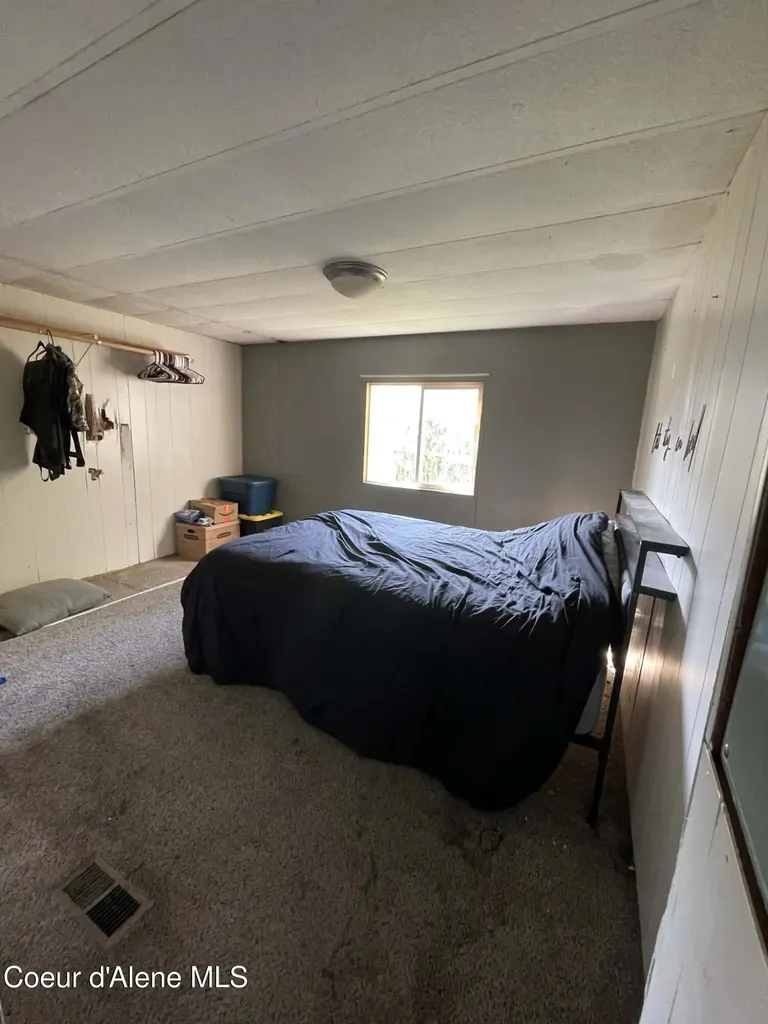 8638 W Park Loop Rathdrum ID 83858