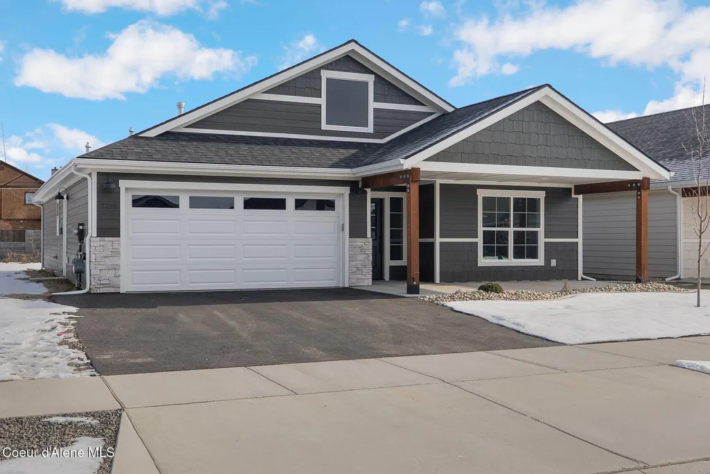 2238 Maverick Court Sandpoint ID 83864