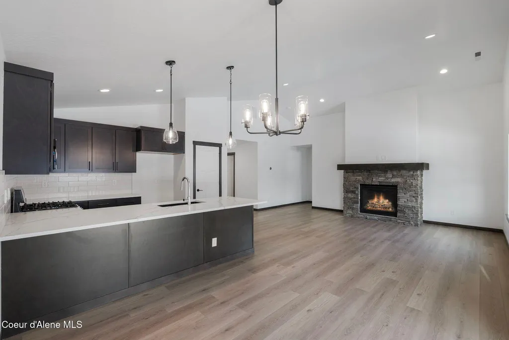 2238 Maverick Court Sandpoint ID 83864