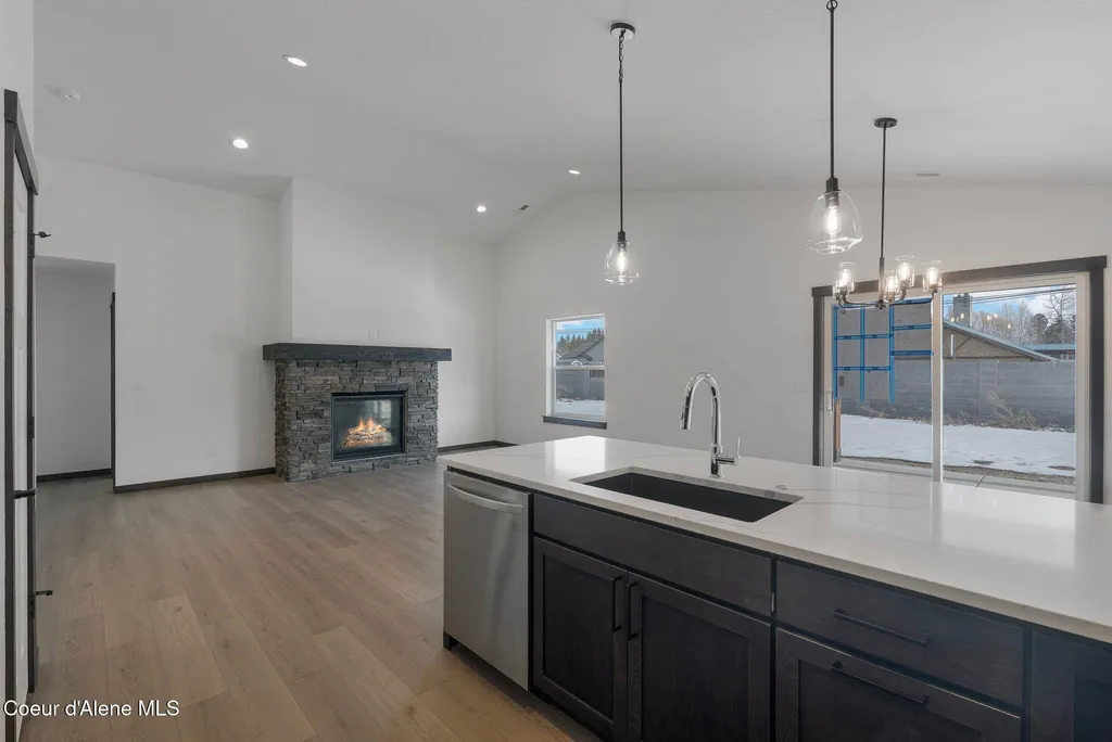 2238 Maverick Court Sandpoint ID 83864