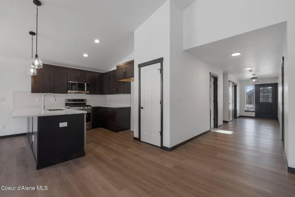 2238 Maverick Court Sandpoint ID 83864