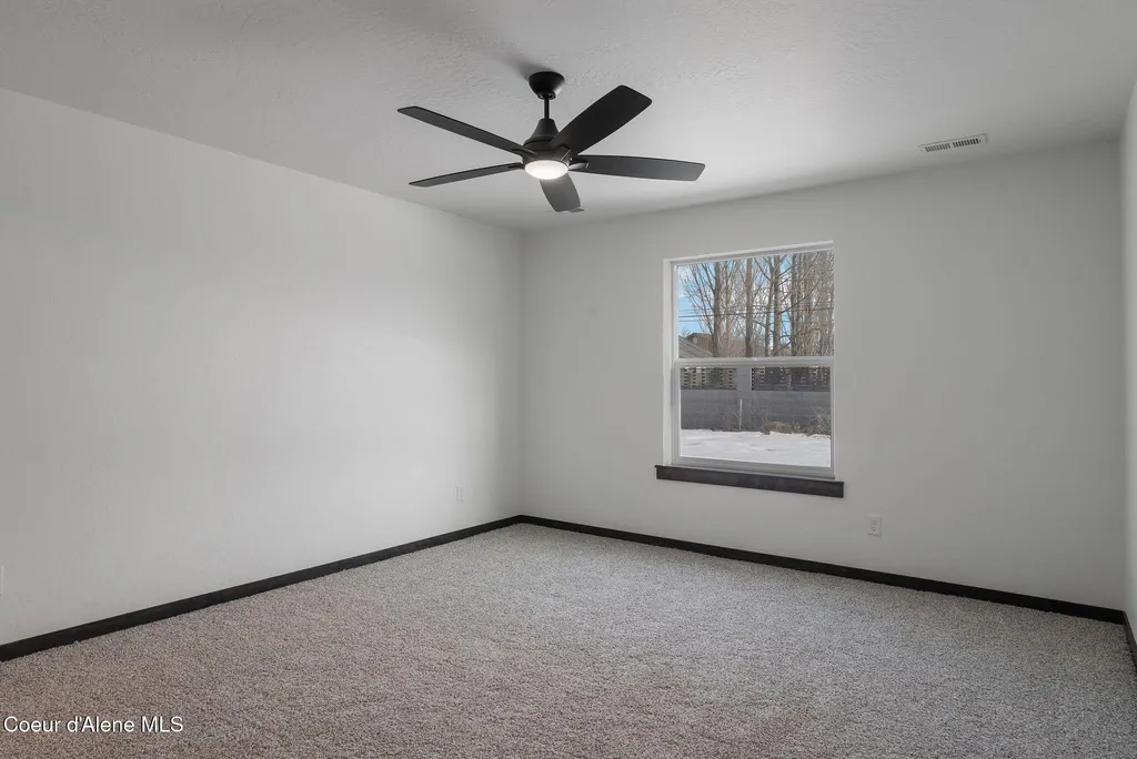 2238 Maverick Court Sandpoint ID 83864