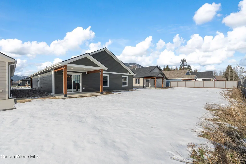 2238 Maverick Court Sandpoint ID 83864