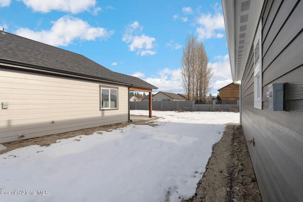 2238 Maverick Court Sandpoint ID 83864