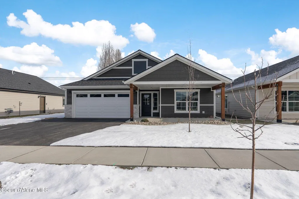 2238 Maverick Court Sandpoint ID 83864
