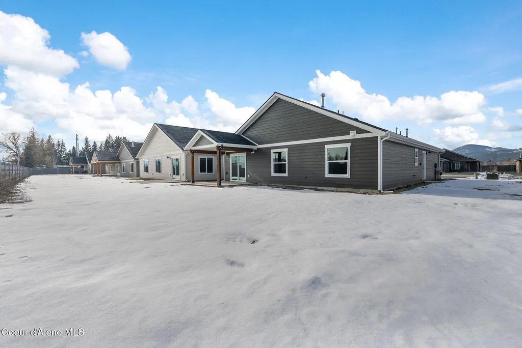 2238 Maverick Court Sandpoint ID 83864