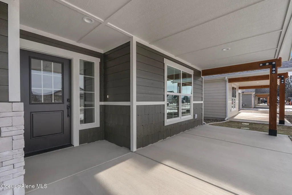 2238 Maverick Court Sandpoint ID 83864