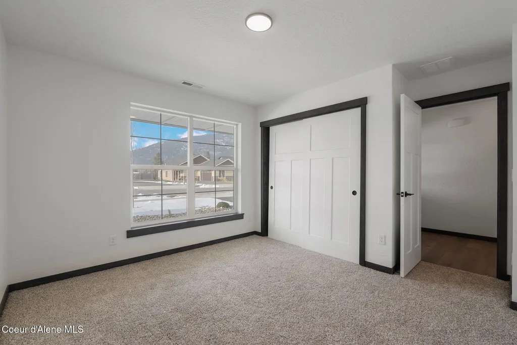 2238 Maverick Court Sandpoint ID 83864