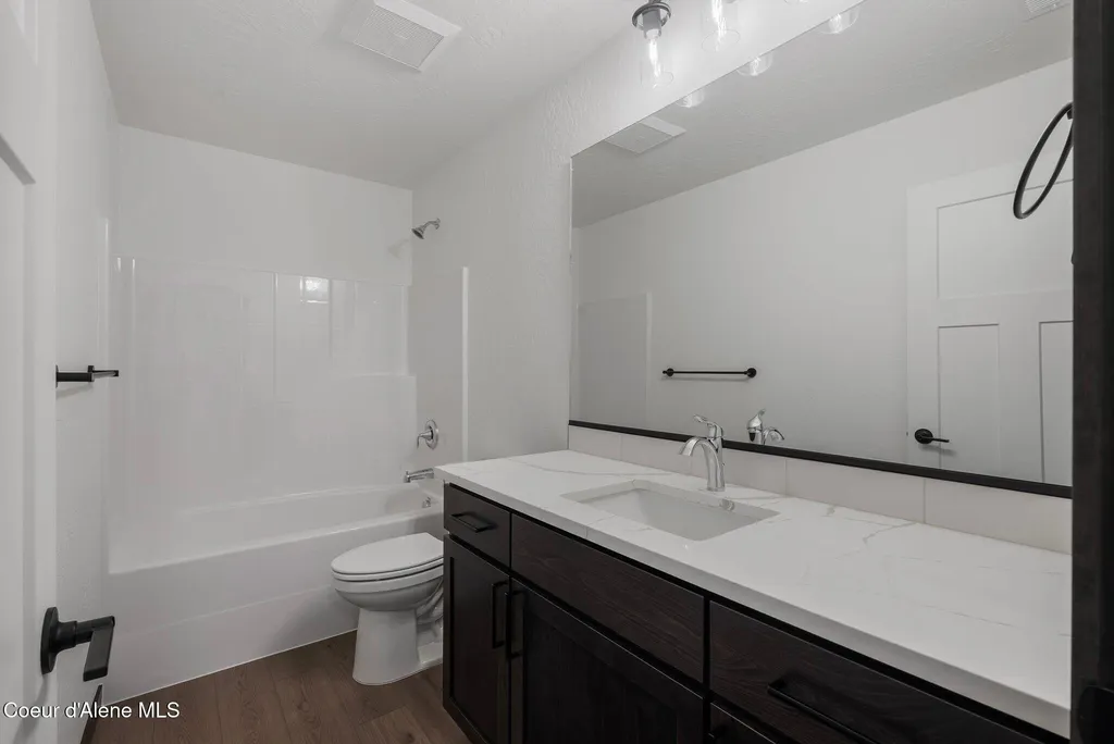 2238 Maverick Court Sandpoint ID 83864