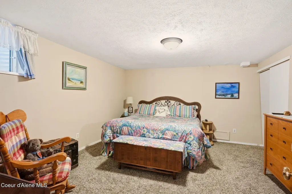 13823 E Crown Avenue Spokane Valley WA 99216