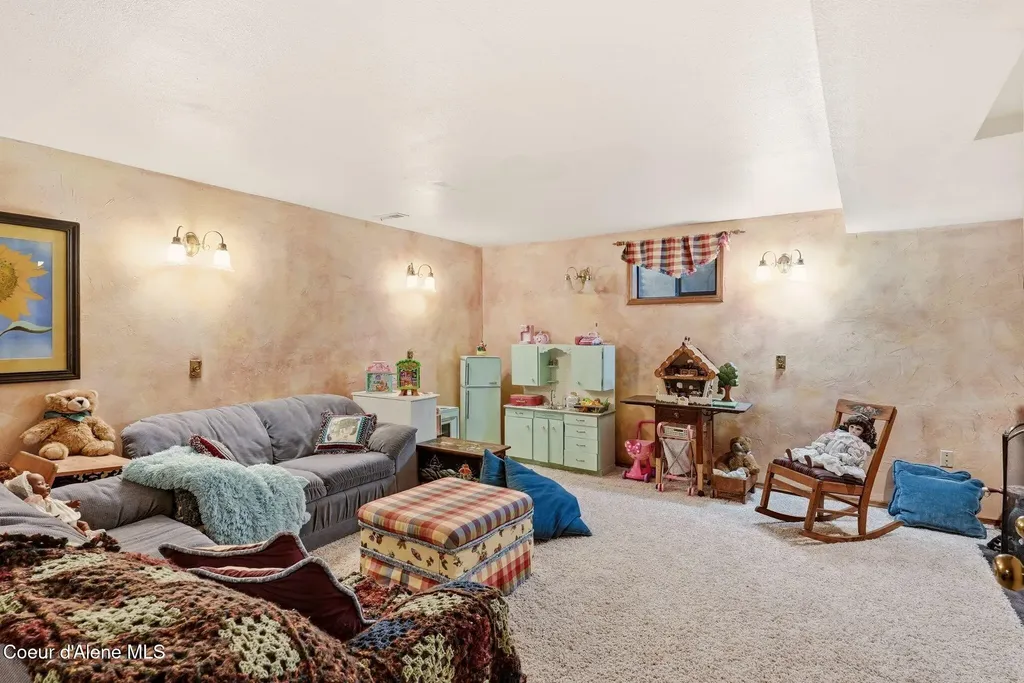 13823 E Crown Avenue Spokane Valley WA 99216