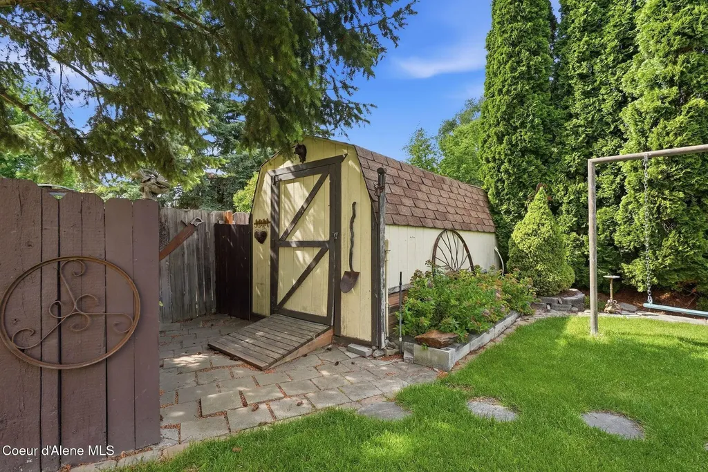 13823 E Crown Avenue Spokane Valley WA 99216