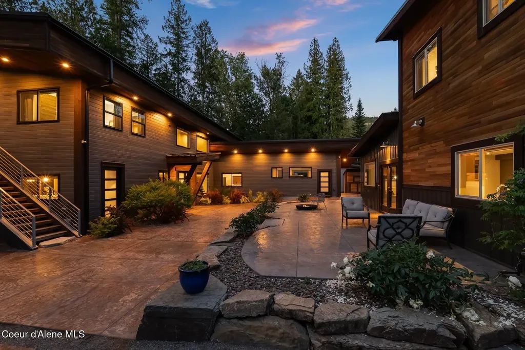 37 Birch Haven Drive Sagle ID 83860