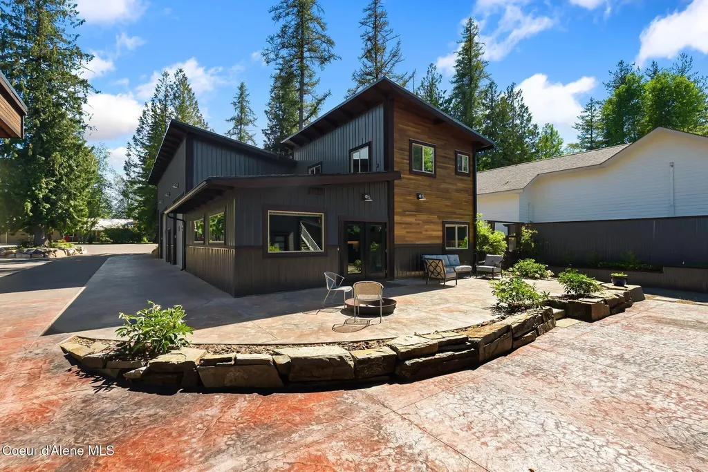 37 Birch Haven Drive Sagle ID 83860