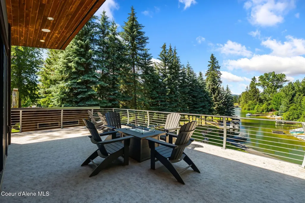 37 Birch Haven Drive Sagle ID 83860