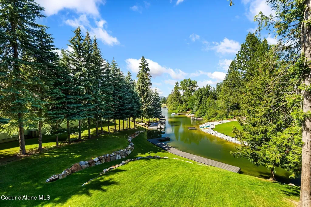 37 Birch Haven Drive Sagle ID 83860