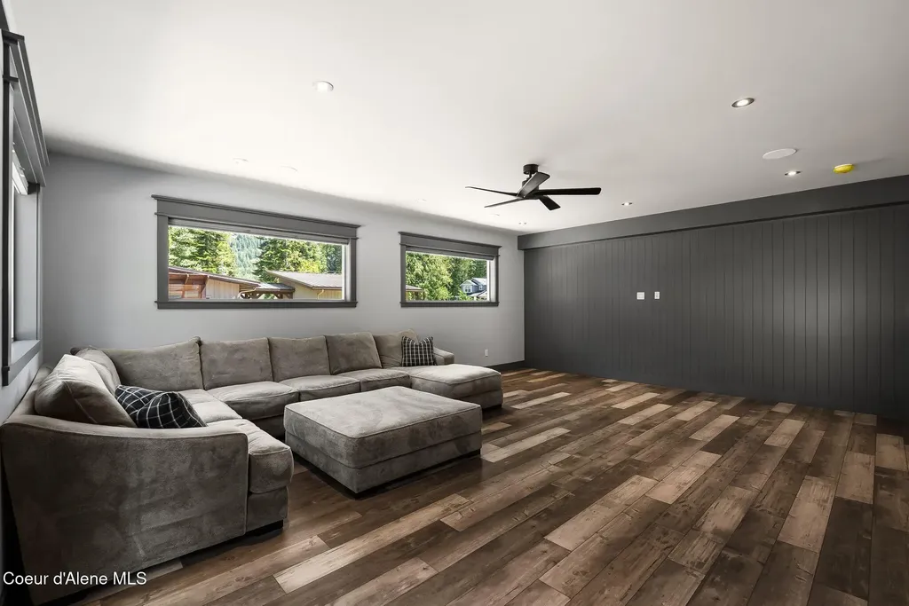 37 Birch Haven Drive Sagle ID 83860