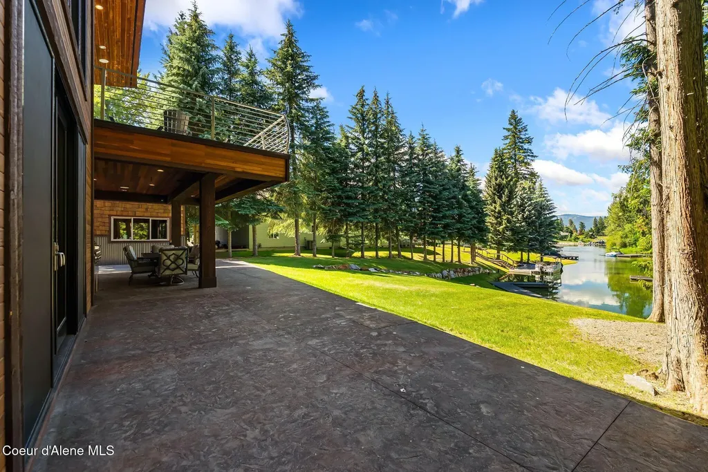 37 Birch Haven Drive Sagle ID 83860