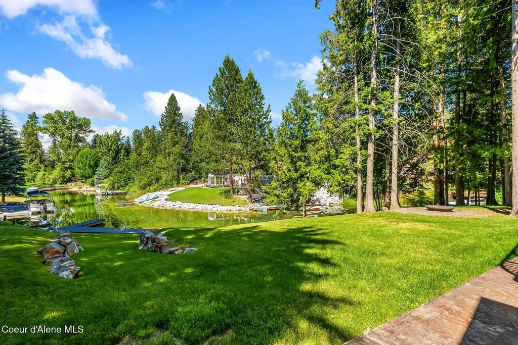 37 Birch Haven Drive Sagle ID 83860