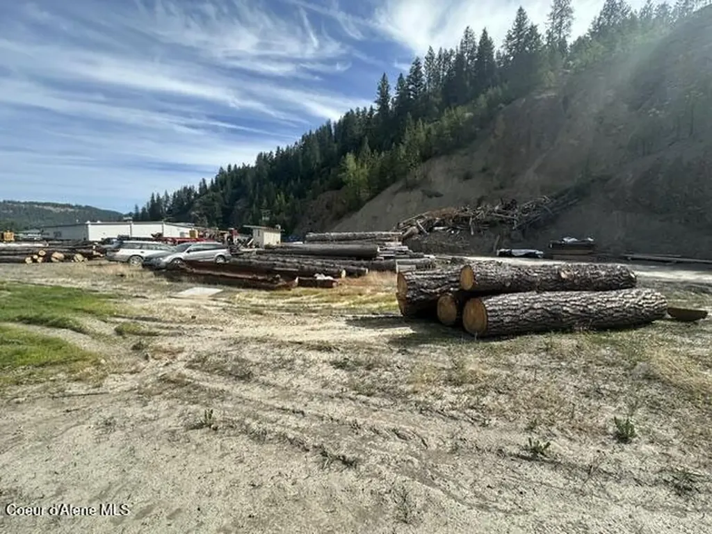 83895 S. State Highway 3 St. Maries ID 83861