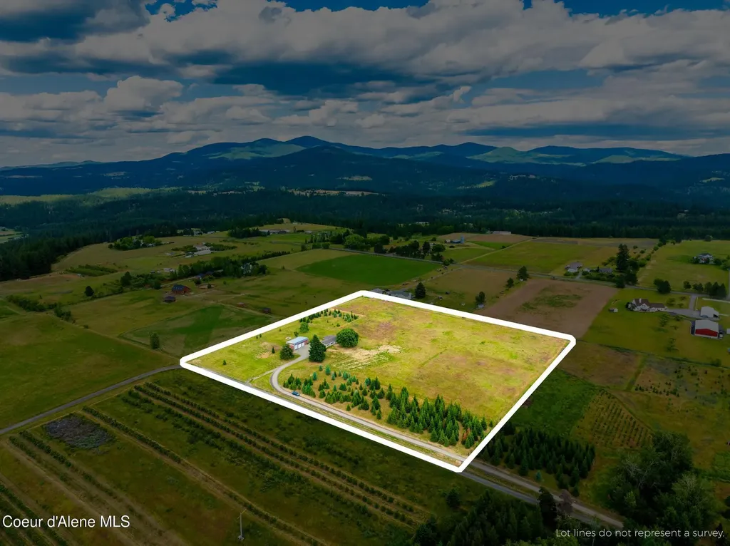 10215 E Day Mt Spokane Road Mead WA 99021