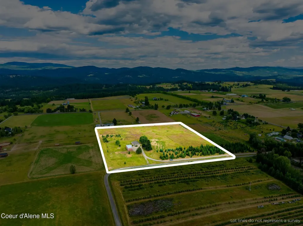 10215 E Day Mt Spokane Road Mead WA 99021