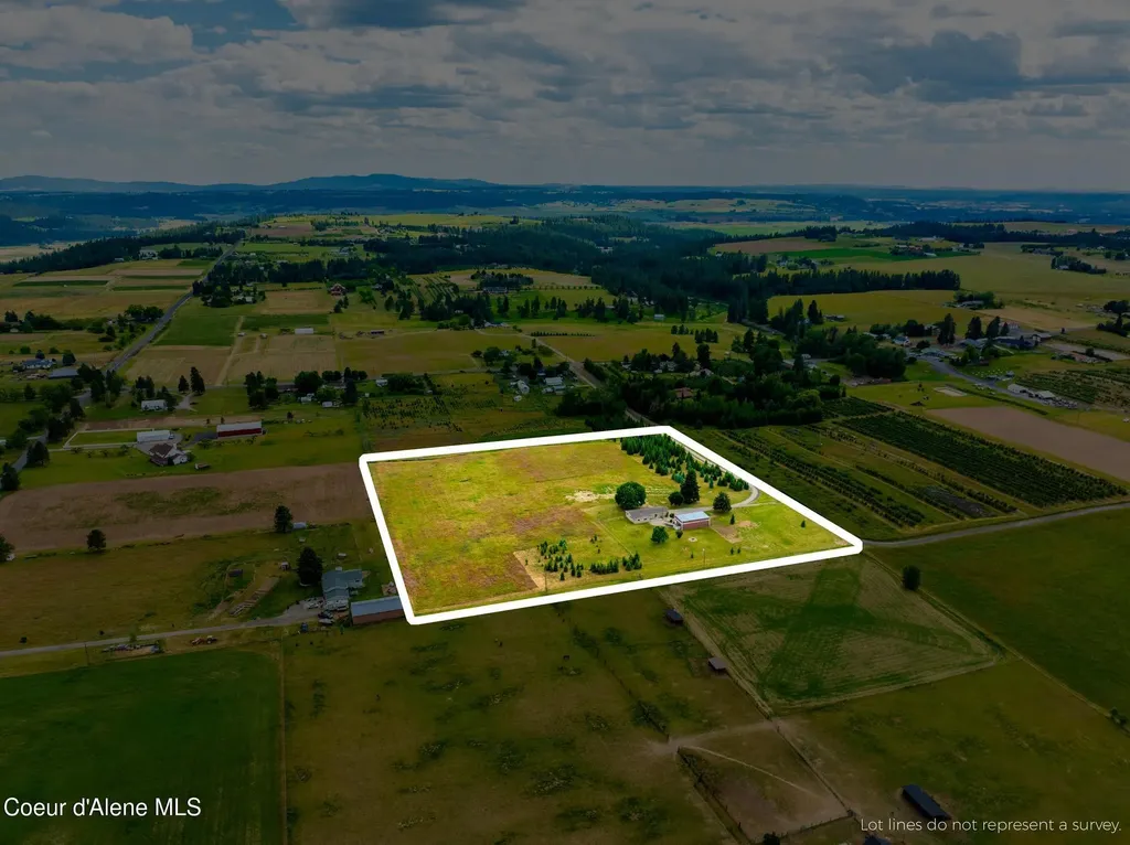 10215 E Day Mt Spokane Road Mead WA 99021