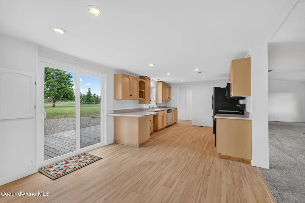 10215 E Day Mt Spokane Road Mead WA 99021