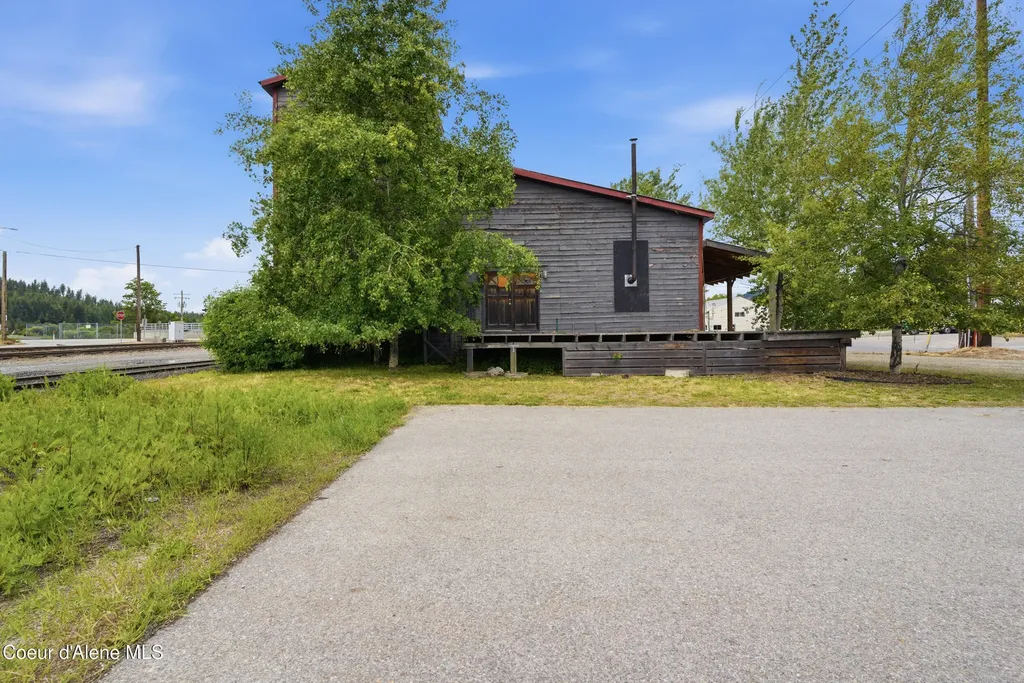 358 Montgomery Street Priest River ID 83856