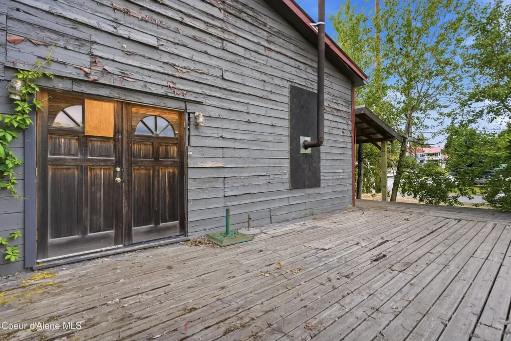 358 Montgomery Street Priest River ID 83856