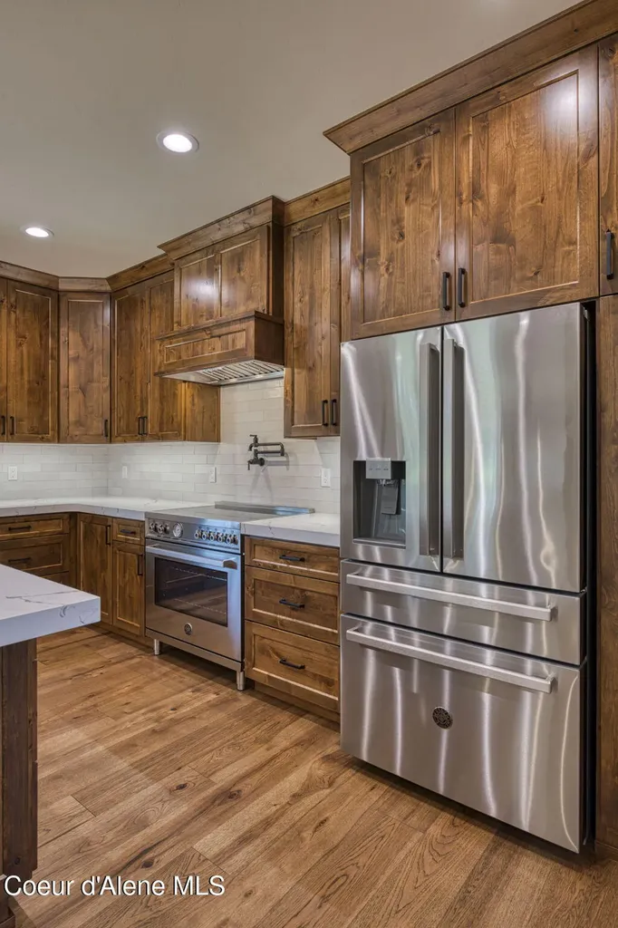 4450 Dufort Road Sagle ID 83860